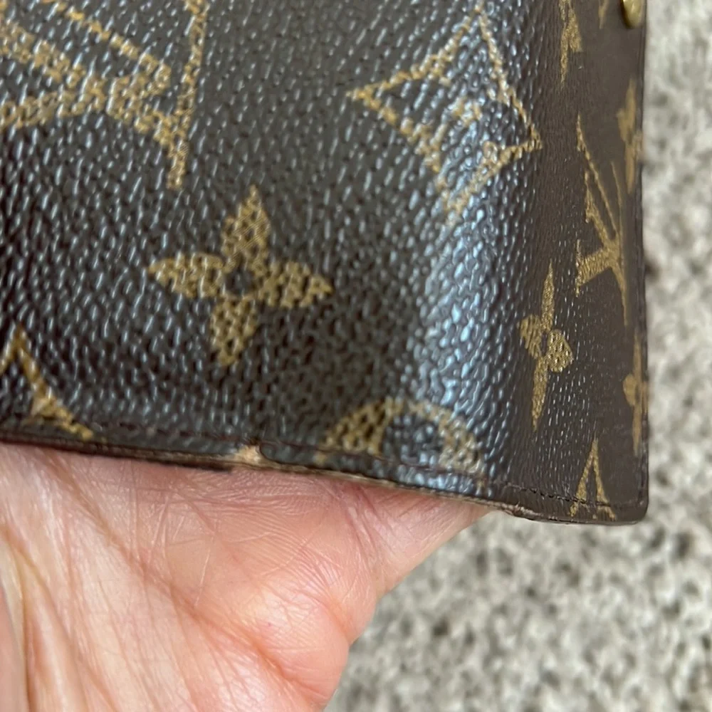 Wallets - Picture 13 of 16